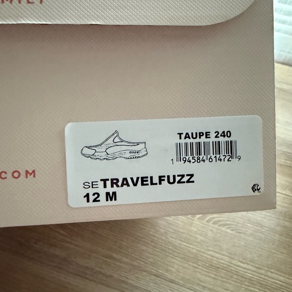 Easy Spirit Brown Slip-On Shoes NWT Size 12 - Picture 3 of 3